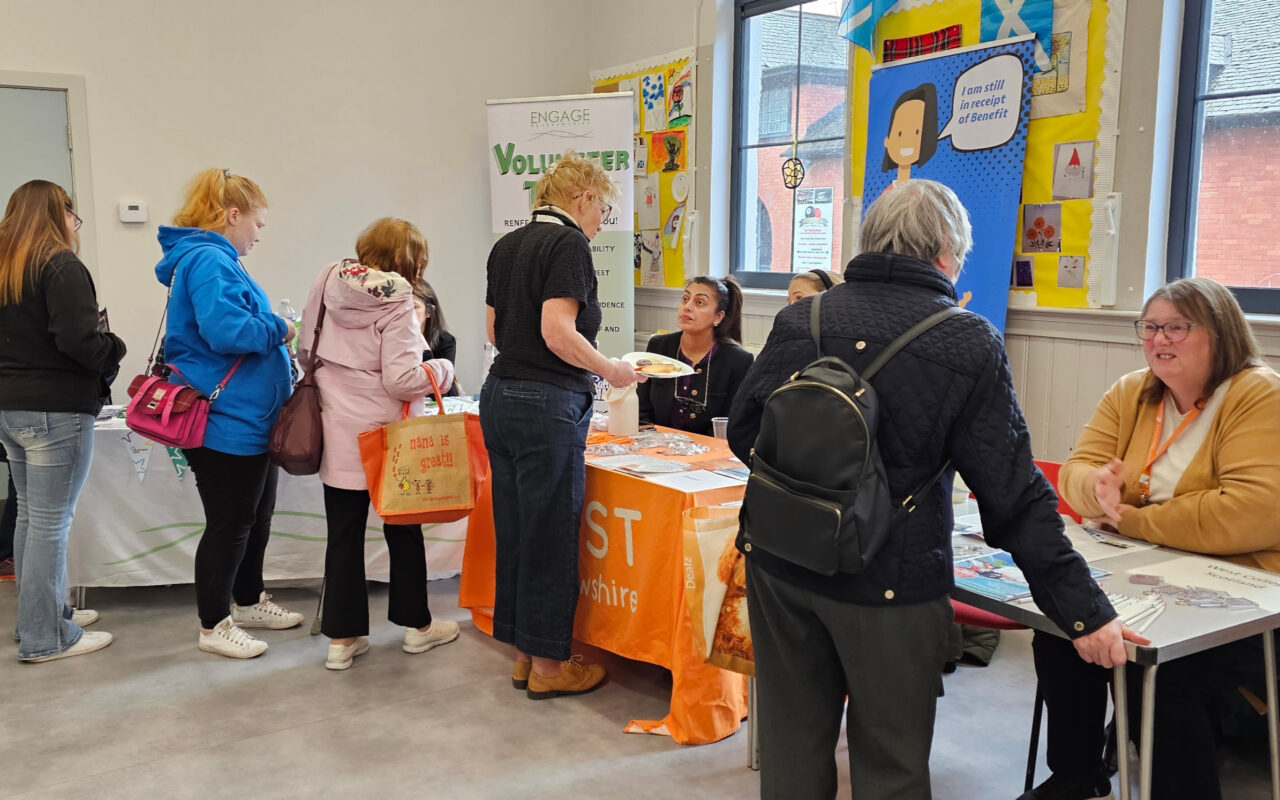 Paisley adult and family learning event celebrates value of volunteering