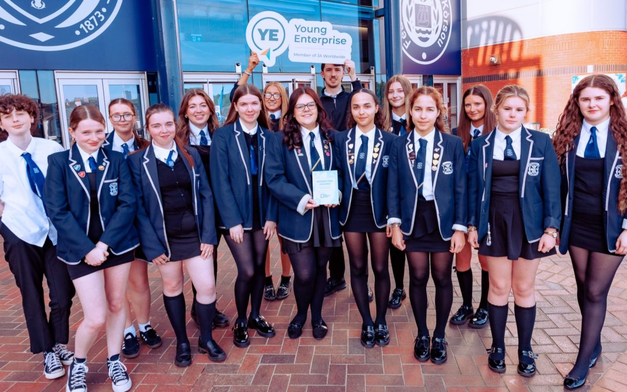 Johnstone High pupils celebrate national enterprise award