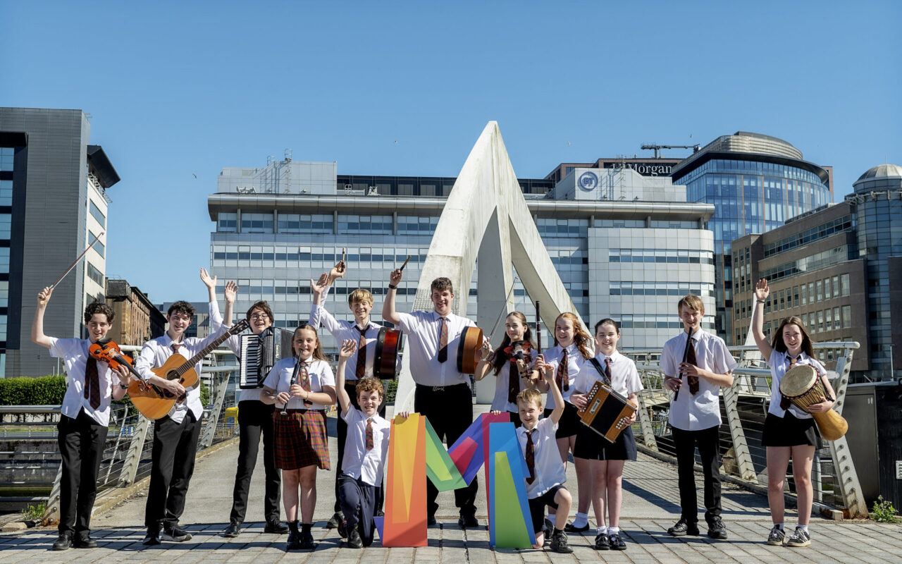TV personality and Glasgow Gael, Phil MacHugh to proudly host Mòd opening concert